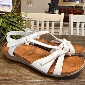 Baretraps JAXEN‎ White Comfort Adjustable Strap Wedge Sandals Women's 9.5M